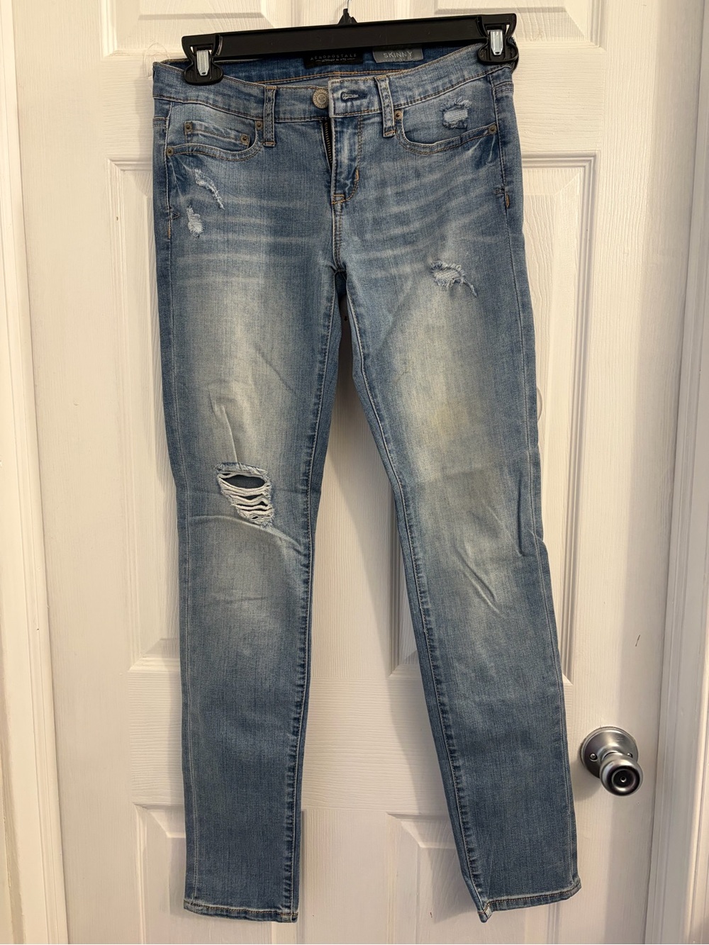 Aeropostale Light Blue Distressed Skinny Jeans size 2 $8